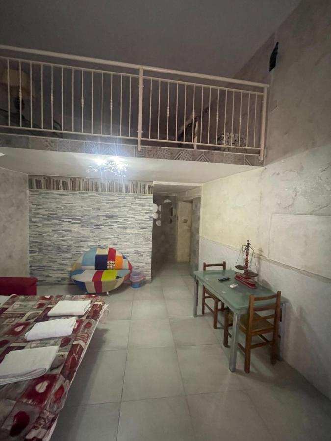 Da Walter 2 ,Holiday Home In The Centre Catania Luaran gambar